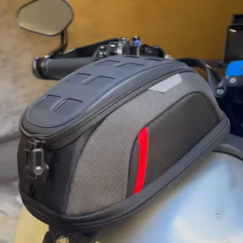 オートバイタンクバッグ マグネット式タンクバッグ クイックリ - Motorcycle Tank Bag Magnetic Quick Release のレビューと価格